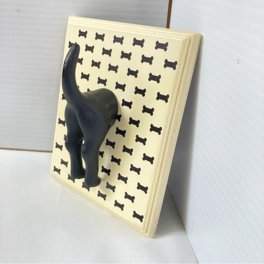 Dog Tail Doggie Rear Bone Biscuits Leash Hanger Wall Hook Plaque 6.5 x 5 inches